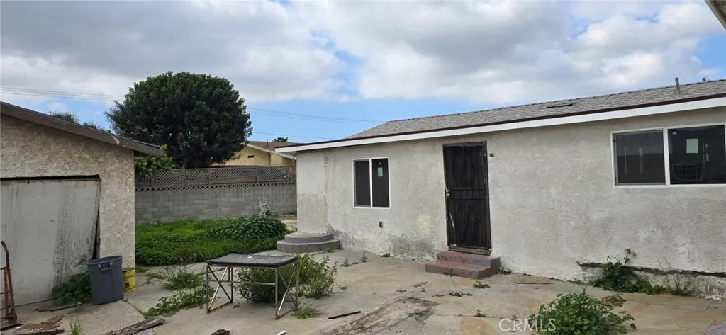 1526 W 105th Street, Los Angeles, California 90047 home-pic-26